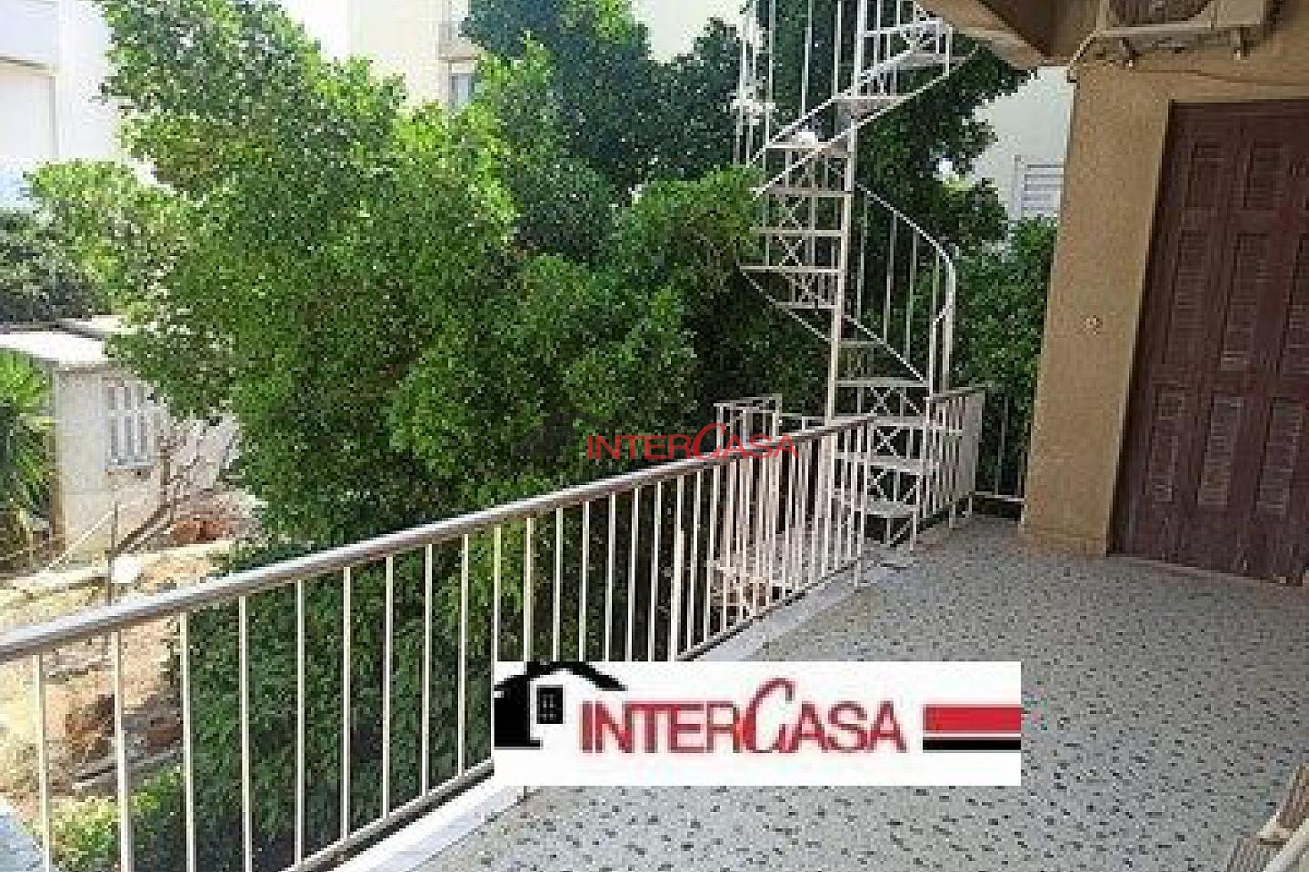 property-img